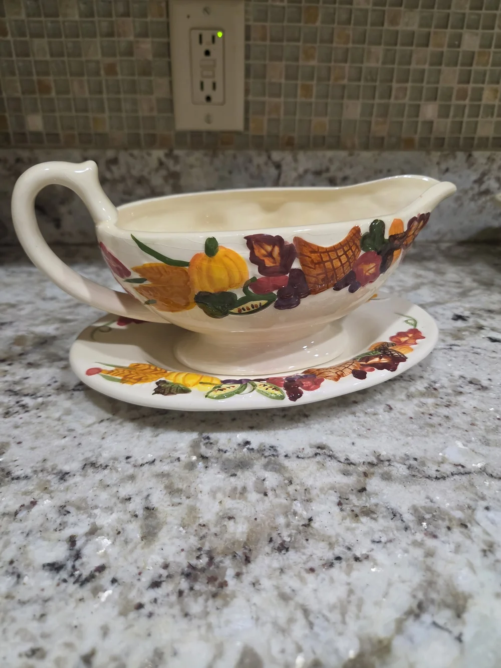 Publix cream ceramic